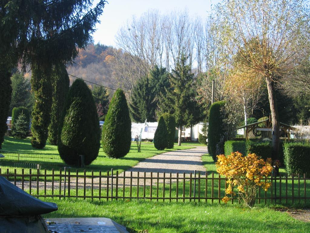 camping Au pays de Hanau Hotel Dossenheim-sur-Zinsel Bagian luar foto