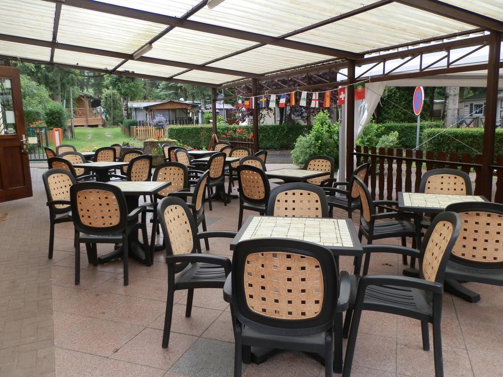 camping Au pays de Hanau Hotel Dossenheim-sur-Zinsel Bagian luar foto